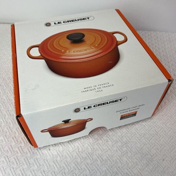 Le Creuset Dutch Oven 4.5Qt 4.2L Shell Pink #24 Brand New in Box 4.2 Casserole - Picture 11 of 11